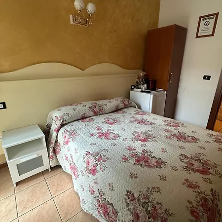 Near Termini Station Guest house