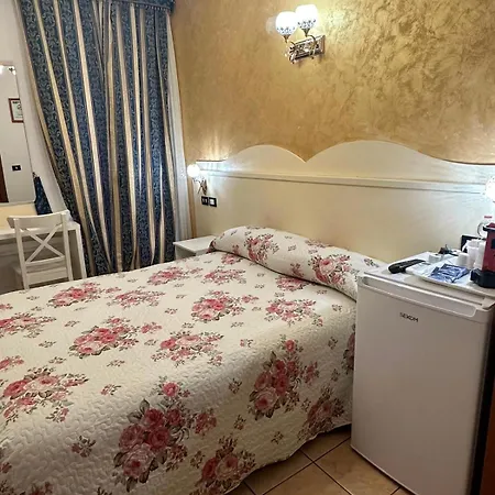 Near Termini Station Guest house 3*
