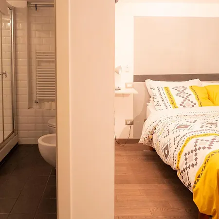 Homehouse Serpenti - Colosseum - Rione Monti