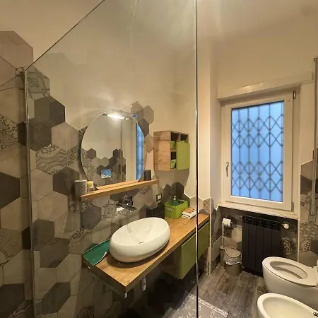 Relax & Explore Stylish In Apartment
