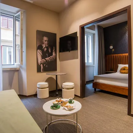 Bocca Di Leone Luxury * Rome