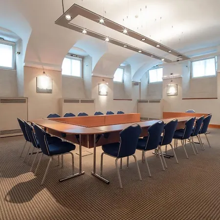 Capo D´áfrica – Colosseo 4* Roma