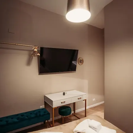 Domus Tiberina Hotel 2*