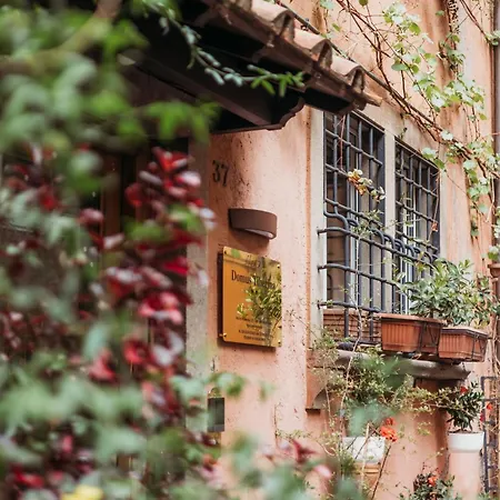 Domus Tiberina 2* Roma