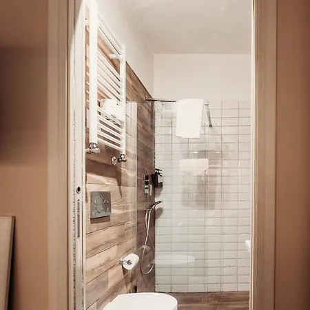 Domus Tiberina Hotel