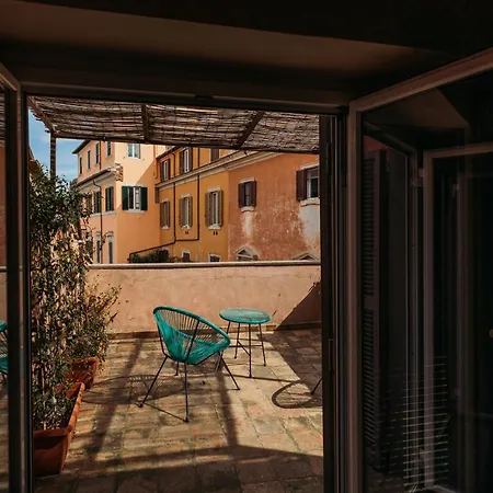 Ξενοδοχείο Domus Tiberina 2*