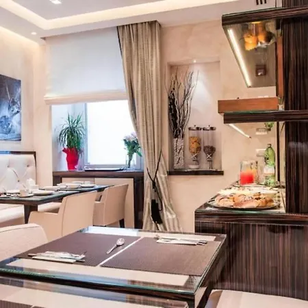 Maison Candia Luxury House Alojamento de Acomodação e Pequeno-almoço