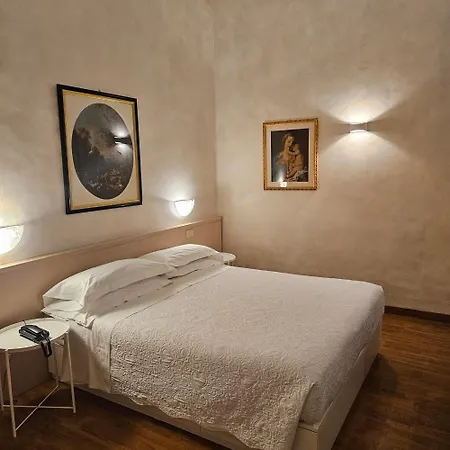 Julia Otel 3*