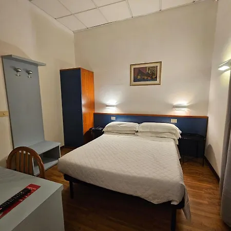 Otel Julia 3*