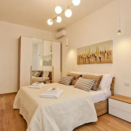 Near Trastevere Apartment *
