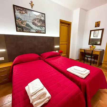 Hotel Due Leoni - Casa Per Turismo Cattolico *