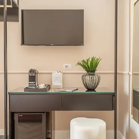 Daplace - White In Navona Guest house *