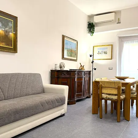 Trastevere For You... 3 Bedrooms Rome