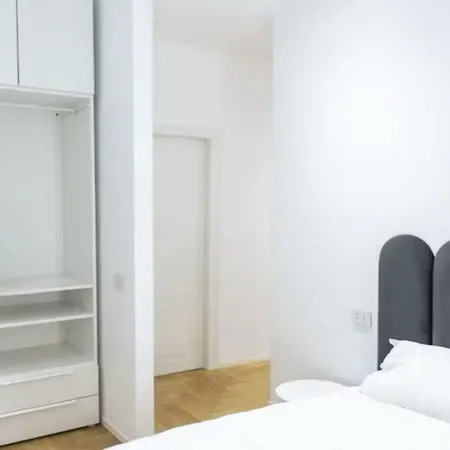 New And Recently Renovated One Bedroom - Checkprofile