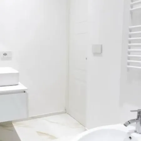 New And Recently Renovated One Bedroom - Checkprofile Rome