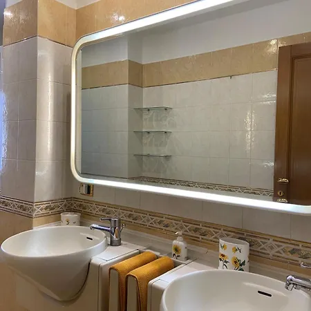 Apartment A Casa Di Lilly Rome