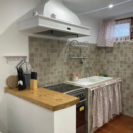 Il Giardino Segreto Apartment *