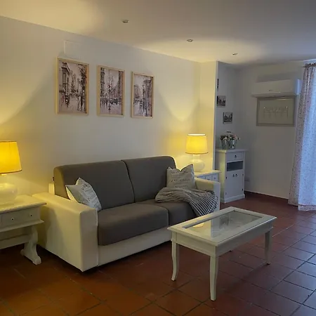Il Giardino Segreto Apartment *