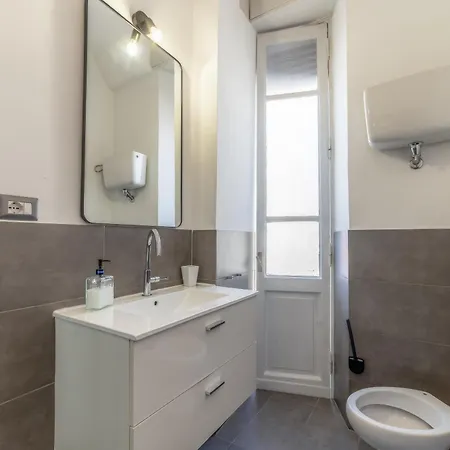 Elegant Palumbo Apartment Rome