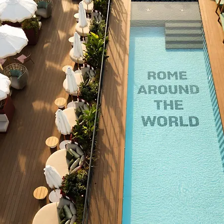 The Social Hub Hotel 4*