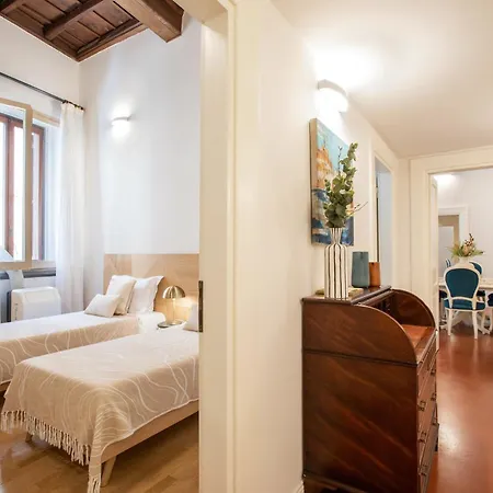 Apartment Avila Palace Piazza Navona Rome