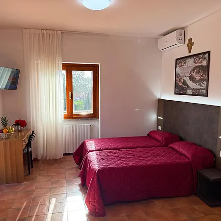 Due Leoni - Casa Per Turismo Cattolico *