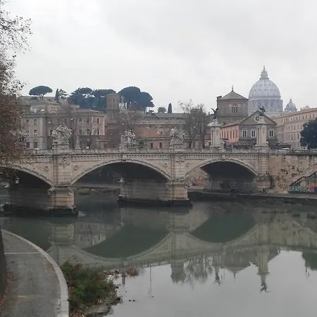 Bed & Breakfast Fiore Vaticano 5*