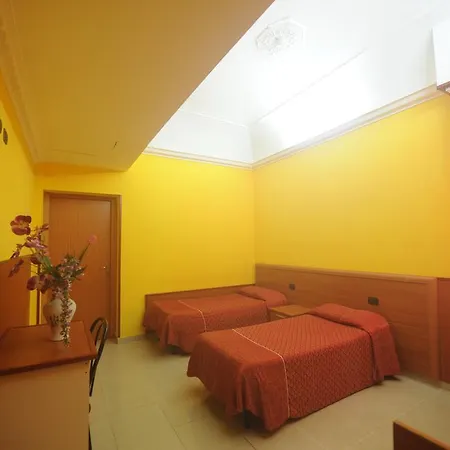 Hotel Lella 2*
