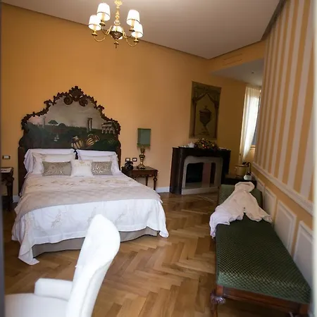 Hotel Royal Trinita Dei Monti 4*