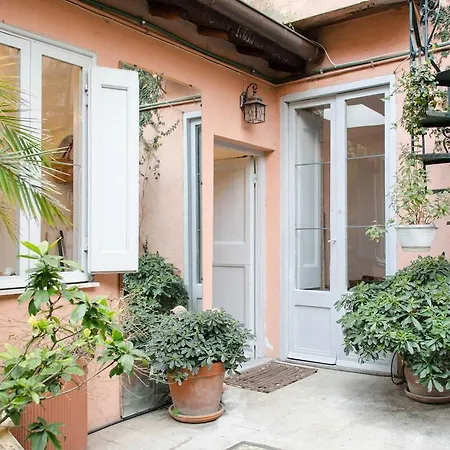 Monti Secret Garden Apartment