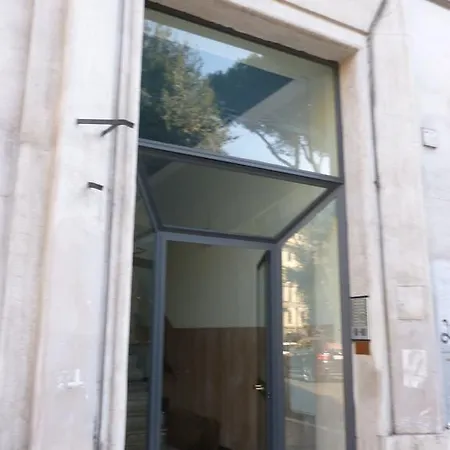 16 Relais 2* Rome