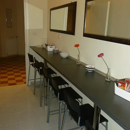 16 Relais 2* Rome