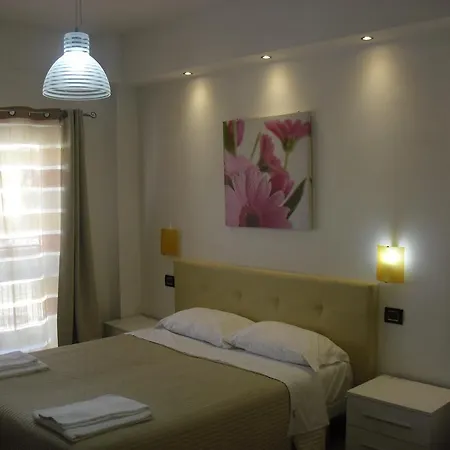 Luce Di Luna Luxury Suites Guest house *