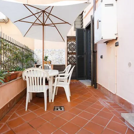 Holiday home Vatican Bridge *