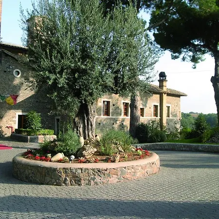 Castello Della Castelluccia فندق 4*