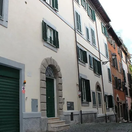 Hella Ibernesi 23 Fori Imperiali Inn, New Gestion! Řím