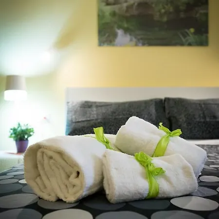 Candia House 3* Roma