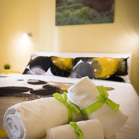 Bed & Breakfast Candia House Roma
