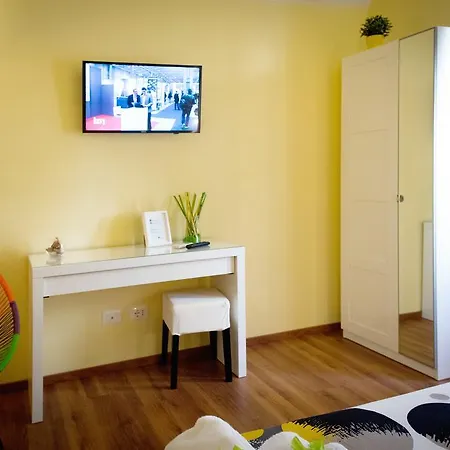 Candia House Bed & Breakfast Roma