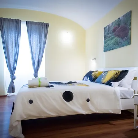Bed & Breakfast Candia House 3*