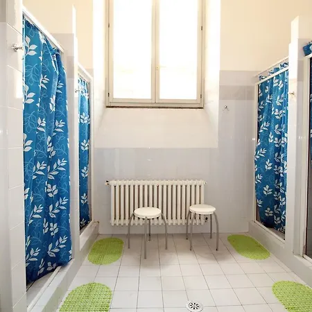 Albergue Orsa Maggiore For Women Only