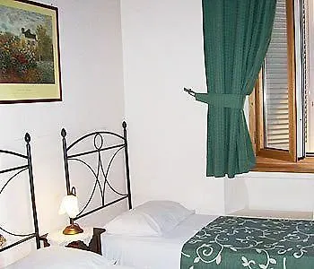 Bed & Breakfast Tomas Rome