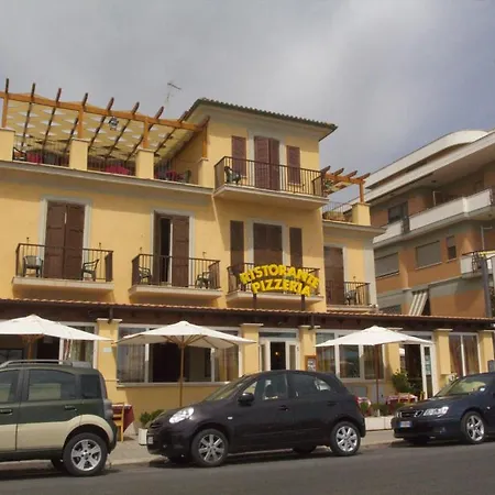 La Caravella 3*