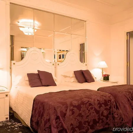 Majestic Hotel 5*