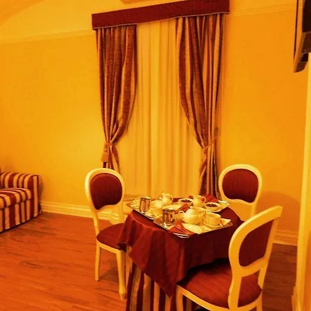 Relais Frattina Konukevi Roma