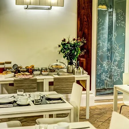 Good Life Monti Guest house *