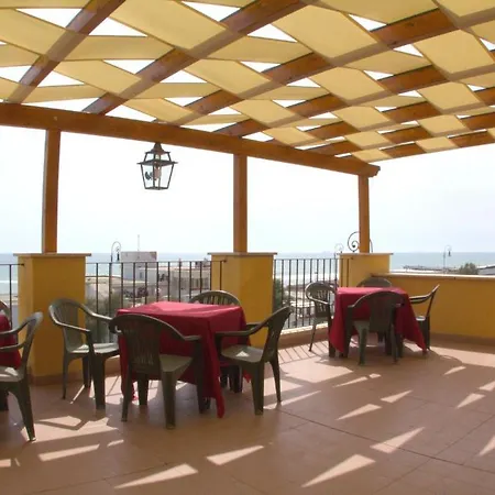 Hotel La Caravella 3*