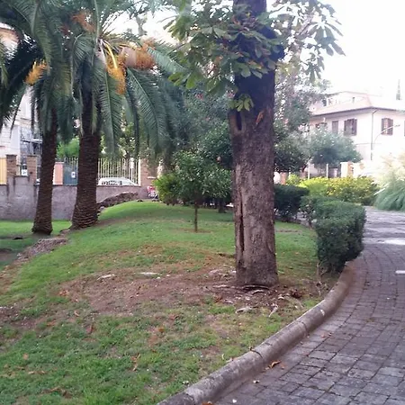 Vecchia 2* Roma