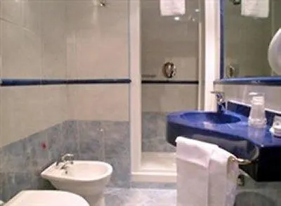 Santa Prassede فندق 2*