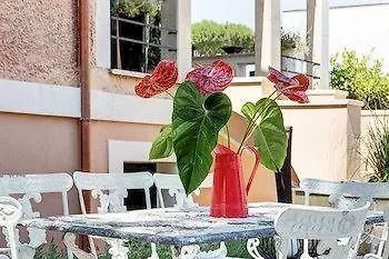 Appia Antica Aparthotel
